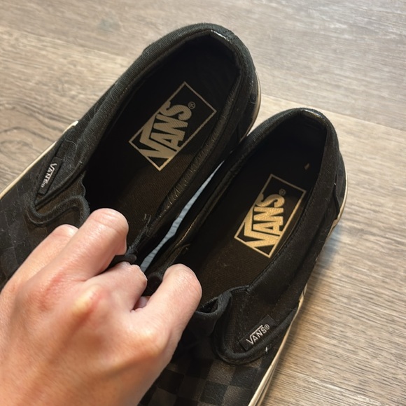 Vans - Picture 2 of 5